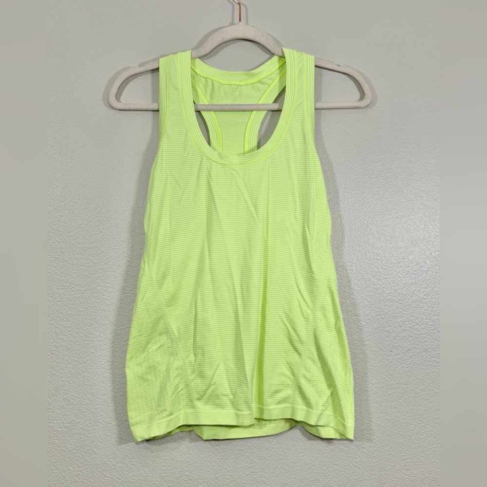 Athleta Tank Top Momentum Seamless Athletic Work Out Tee Neon Yellow Women M